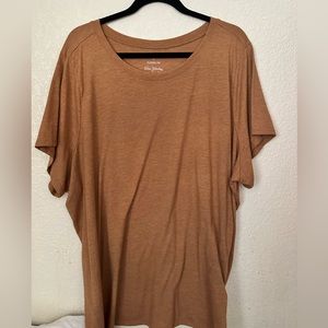 Torrid t-shirt size 5